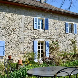 Bed & Breakfast Maison Maliga J&g House, Saint-Pierre-de-Curtille